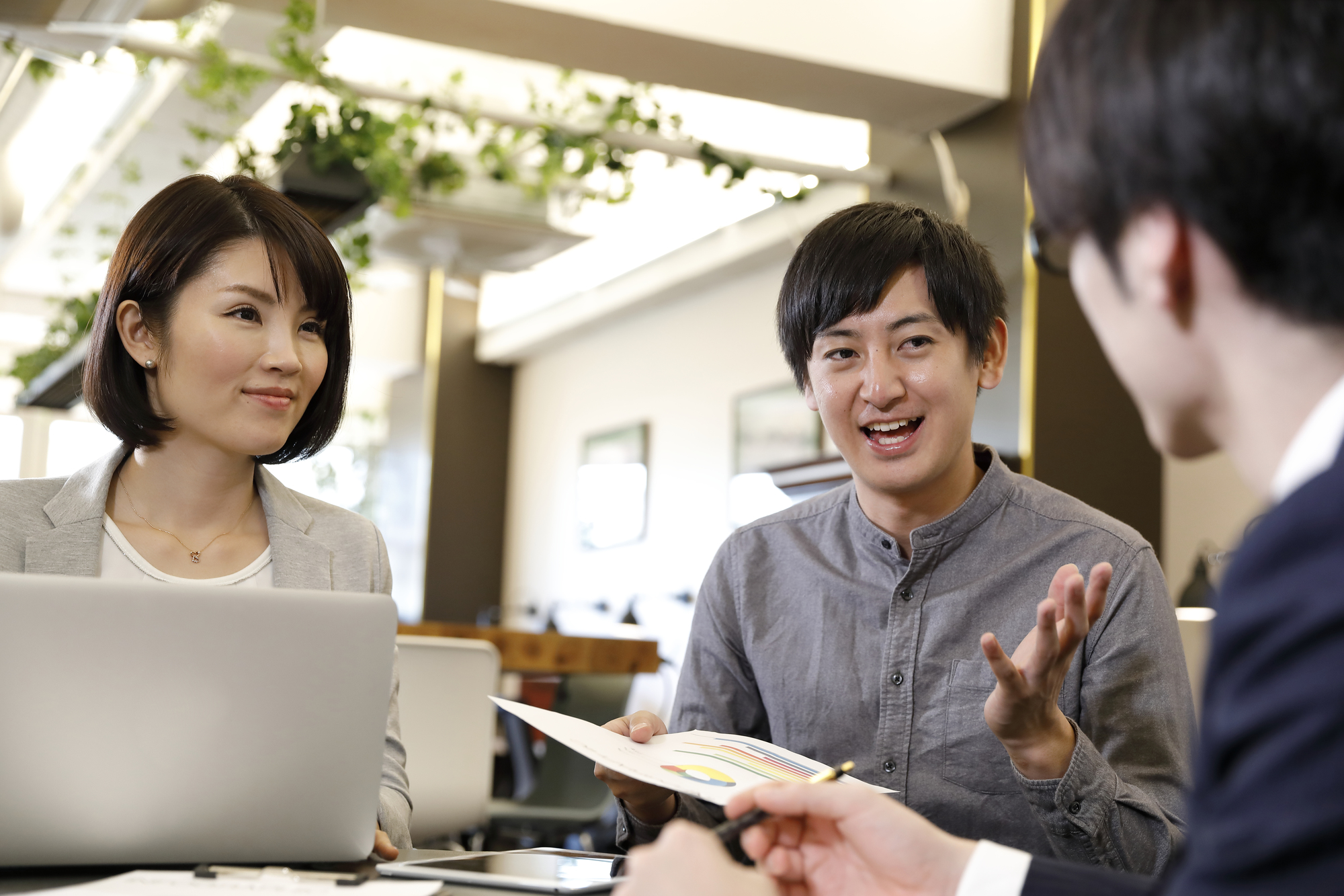 クライアントに近い仕事をすることで年収を上げる人